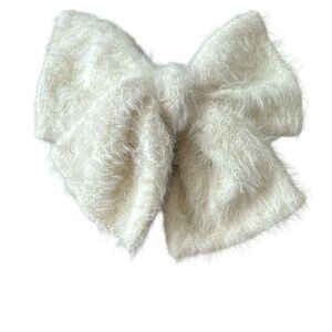 White Bow hair Accessory